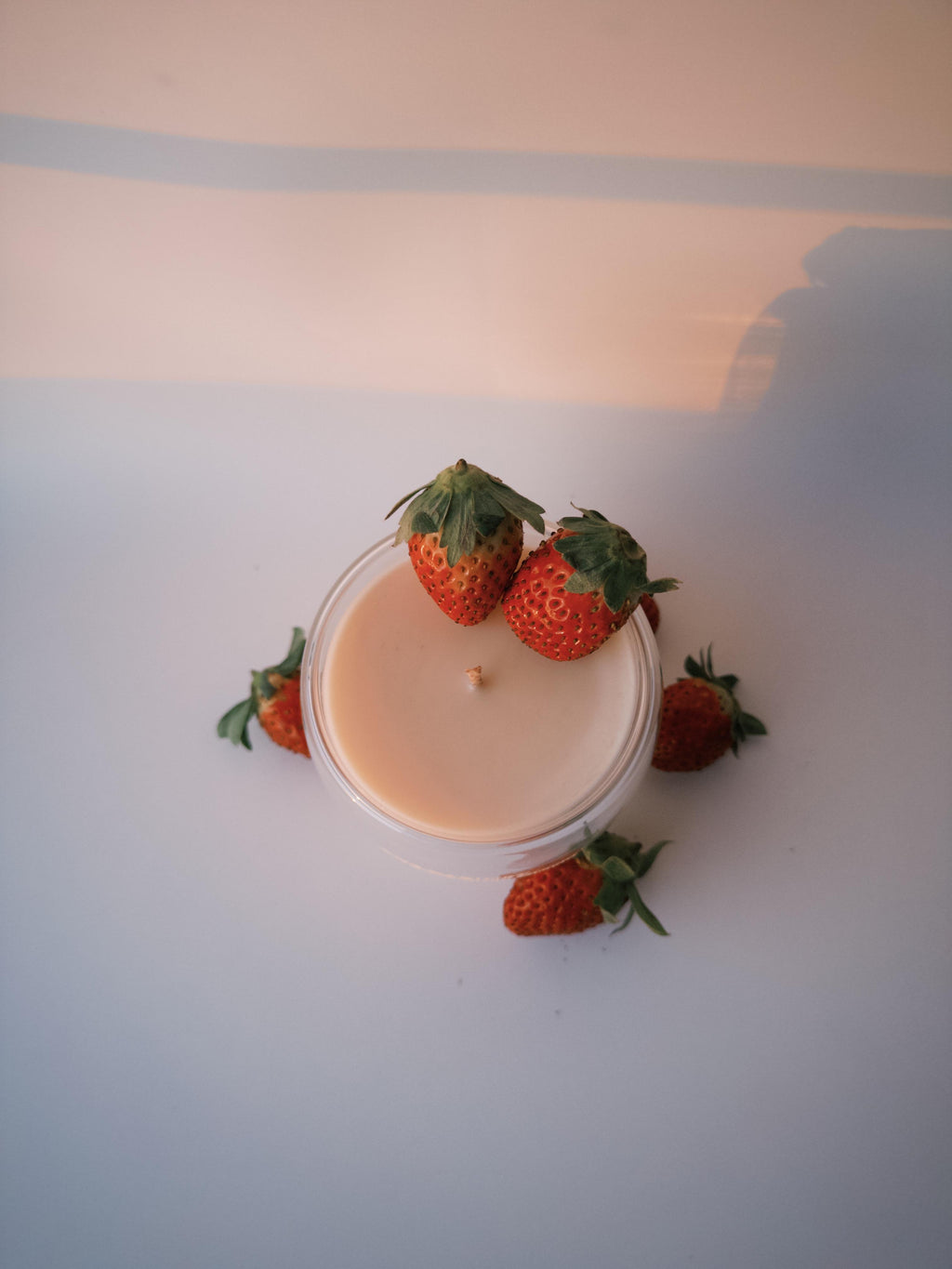 Strawberry Winter Cream Candle